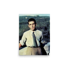 Alberto Marvelli poster on a plain backdrop in size 12"x16".