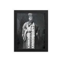 Alexis Toth framed print on a plain backdrop in size 8"x10".