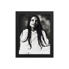 Anandamayi Ma framed print on a plain backdrop in size 8"x10".