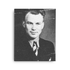 August Landmesser canvas print on a plain backdrop in size 16"x20".