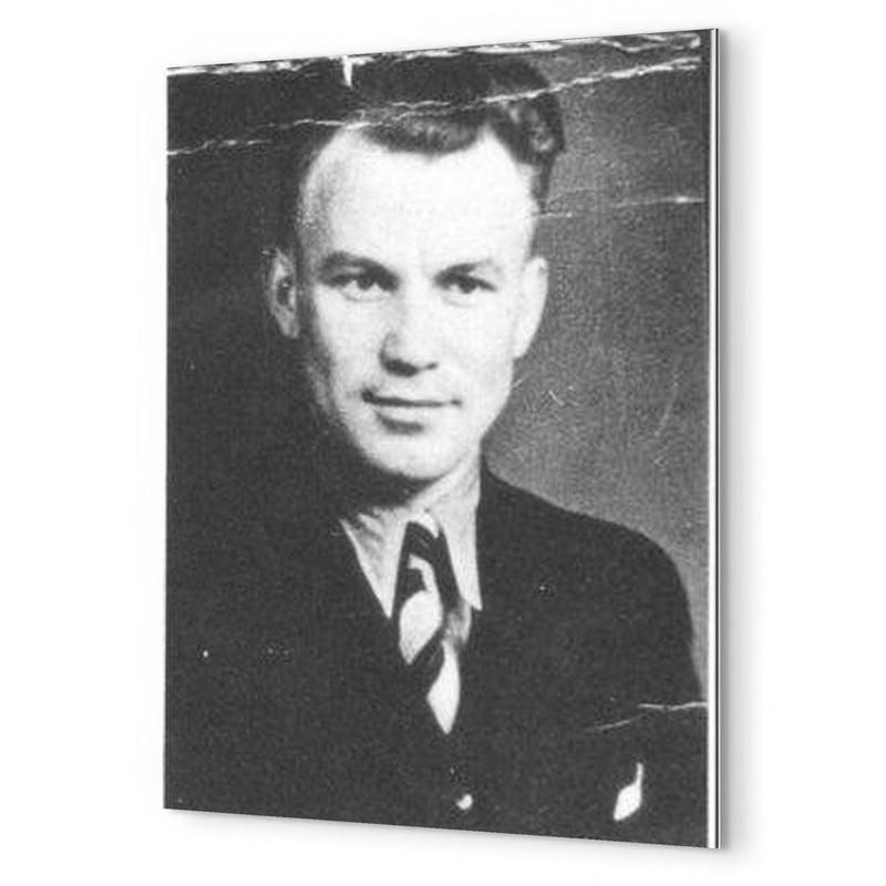 August Landmesser metal print mockup