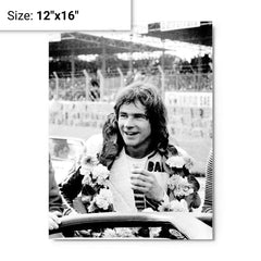 Barry Sheene metal print on a plain backdrop in size 12"x16".