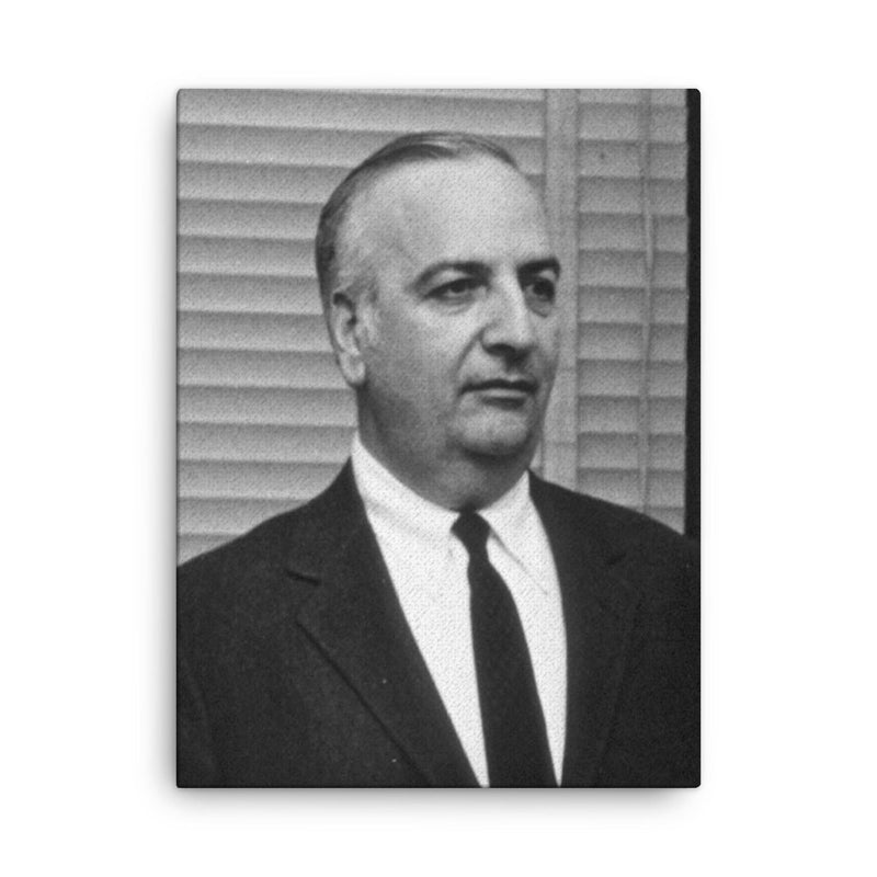 Baruj Benacerraf canvas print on a plain backdrop in size 18