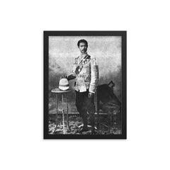 Benbadhanabongse framed print on a plain backdrop in size 12"x16".