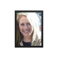 Celmira Luzardo framed print on a plain backdrop in size 12"x16".