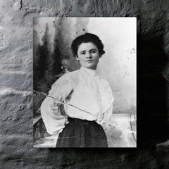 Clara Lemlich metal print mockup