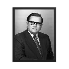 David Berlo framed print on a plain backdrop in size 16"x20".