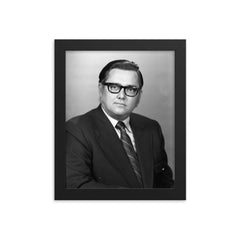 David Berlo framed print on a plain backdrop in size 8"x10".