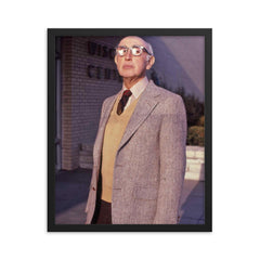 Felix Pollak framed print on a plain backdrop in size 16"x20".