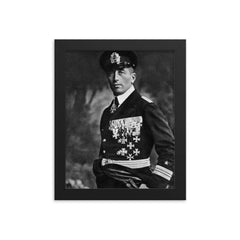 Felix von Luckner framed print on a plain backdrop in size 8"x10".