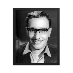 Fouad el-Mohandes framed print on a plain backdrop in size 16"x20".