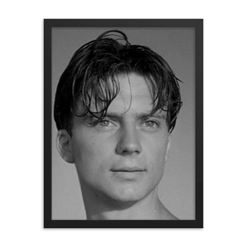 Franco Interlenghi framed print on a plain backdrop in size 18