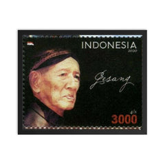 Gesang Martohartono framed print on a plain backdrop in size 16"x20".