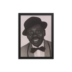 Grande Otelo framed print on a plain backdrop in size 12"x16".