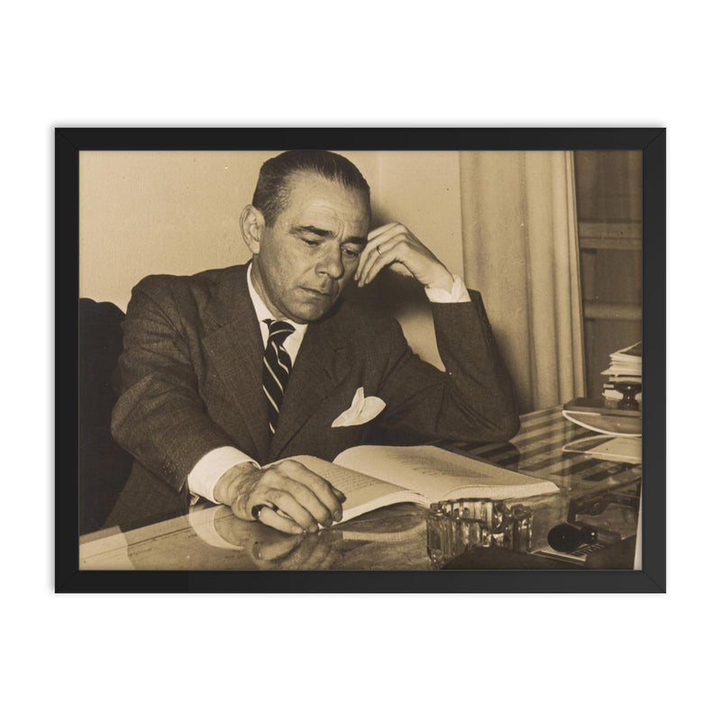 Guilherme de Almeida framed print on a plain backdrop in size 18