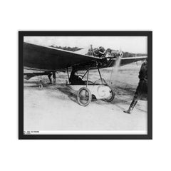 Hans Grade framed print on a plain backdrop in size 16"x20".