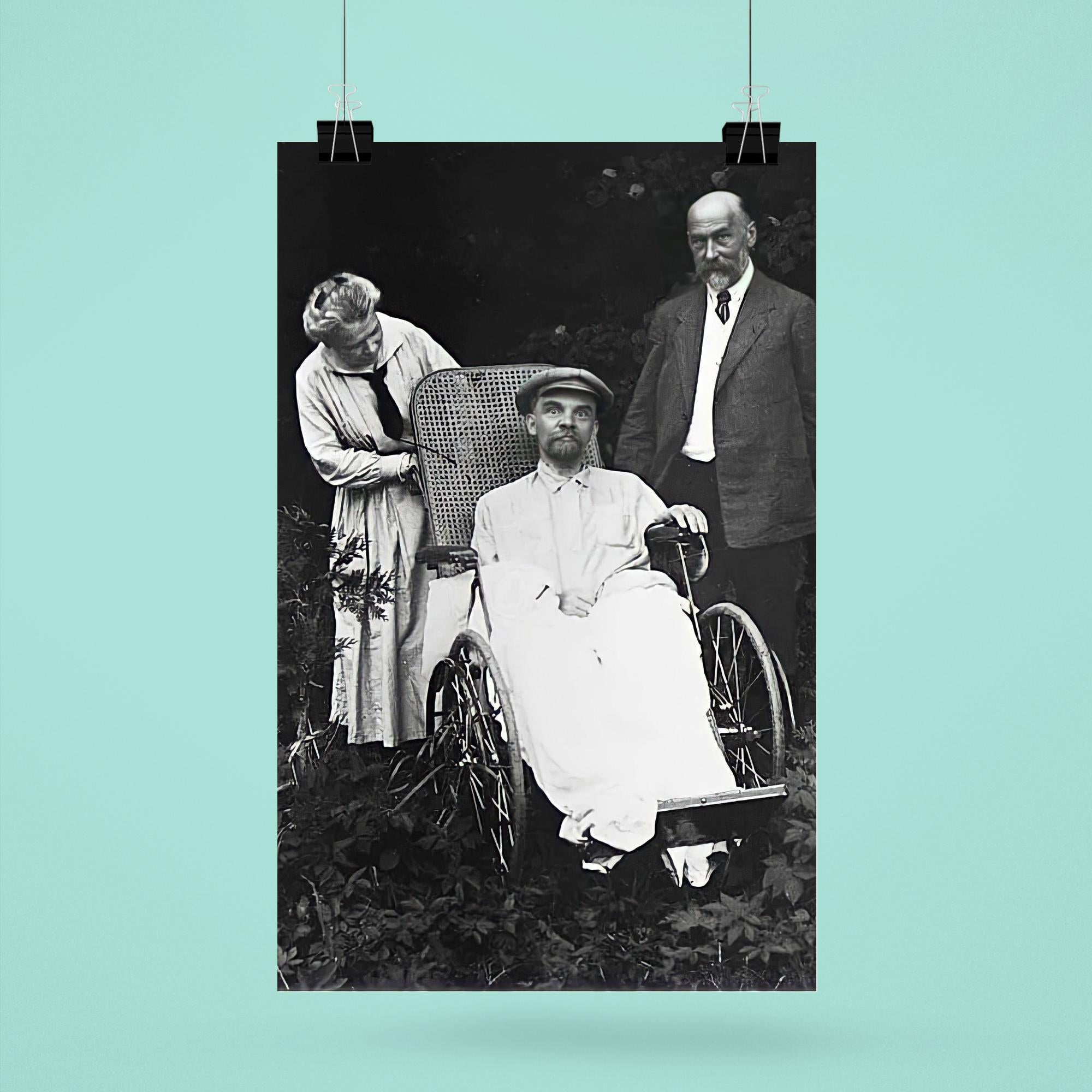 額装品/Apparition of Lenin/ダリ/ポスター 額装品/Apparition of Lenin/ダリ/ポスター Under the flag of
