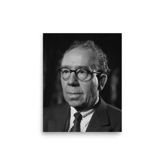 Leo Strauss poster on a plain backdrop in size 8"x10".