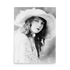 Lillian Gish poster on a plain backdrop in size 18"x24".