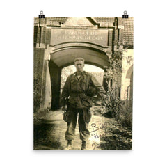 Major Dick Winters, Commander of the 506th Parachute Infantry Regiment, 101st Airborne Division, Holland, 1944 poster on a plain backdrop in size 8"x10".
