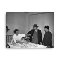 Nick Kuesis Points to James Morelli, Chicago 1947 canvas print on a plain backdrop in size 18"x24".