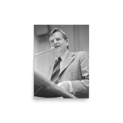 Olof Palme poster on a plain backdrop in size 12"x16".