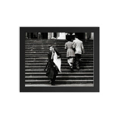 Paul Hogan Leaving the Tate with Jour d'Été - 1956 framed print on a plain backdrop in size 8"x10".