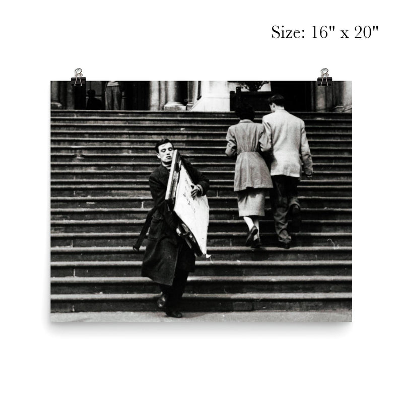 Paul Hogan Leaving the Tate with Jour d'Été - 1956 poster 2