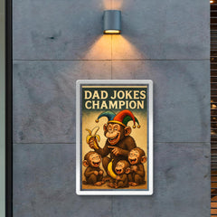 Quote 'dad jokes champion' Monkey in jester hat making banana jokes to baby monkeys Funny father's day Poster poster 2