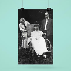 The Last Photograph of Lenin with His Doctor and Sister, May 1923 poster 6