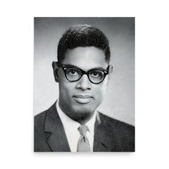 Thomas Sowell poster on a plain backdrop in size 18"x24".