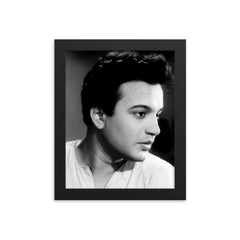 Uttam Kumar framed print on a plain backdrop in size 8"x10".