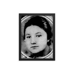Vera Menchik framed print on a plain backdrop in size 12"x16".