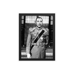 Zhang Zongchang framed print on a plain backdrop in size 12"x16".