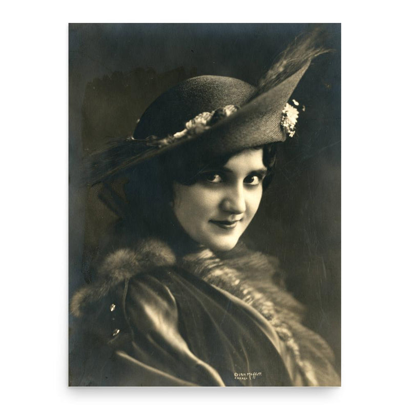 Carolina White poster print, in size 18x24 inches.