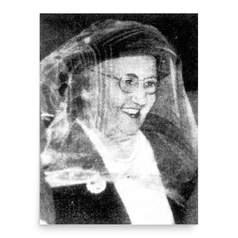 Caroline Grills poster print, in size 18x24 inches.