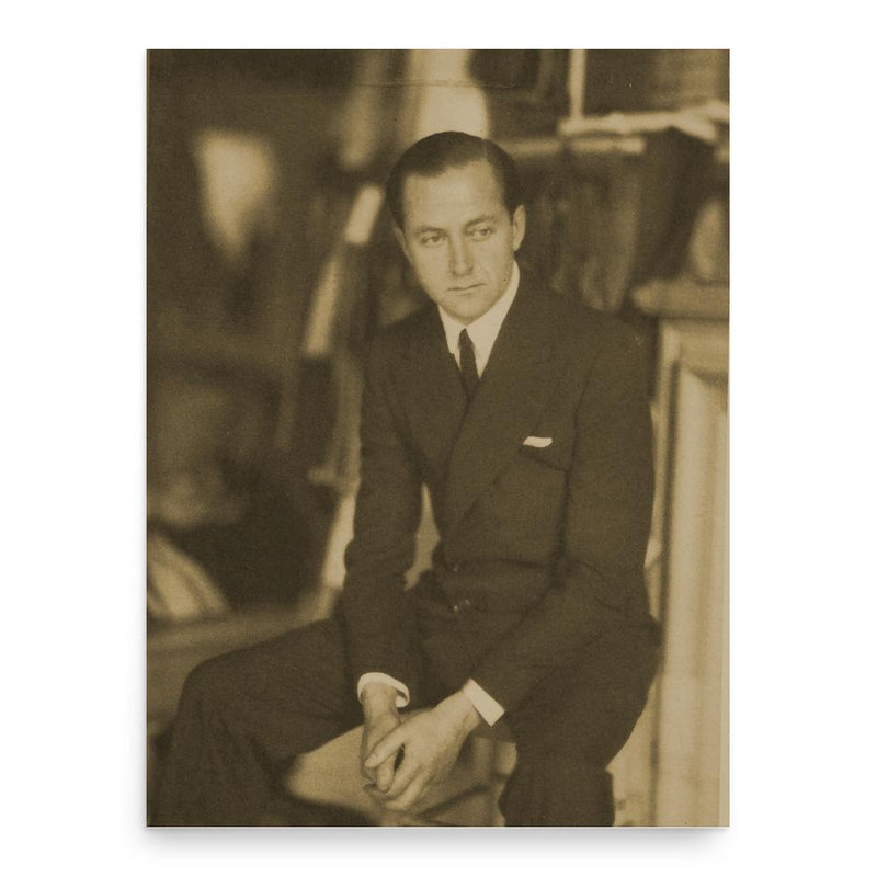 Edward Molyneux poster print, in size 18x24 inches.