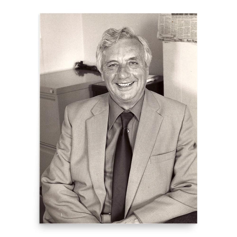 Edwin Malindine poster print, in size 18x24 inches.