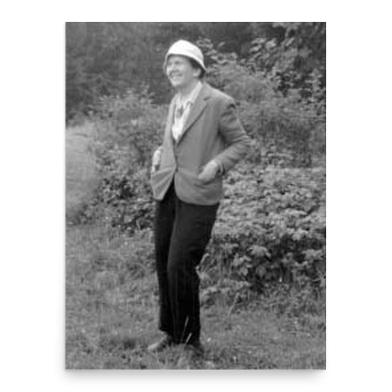 Elizabeth Knowlton poster print, in size 18x24 inches.