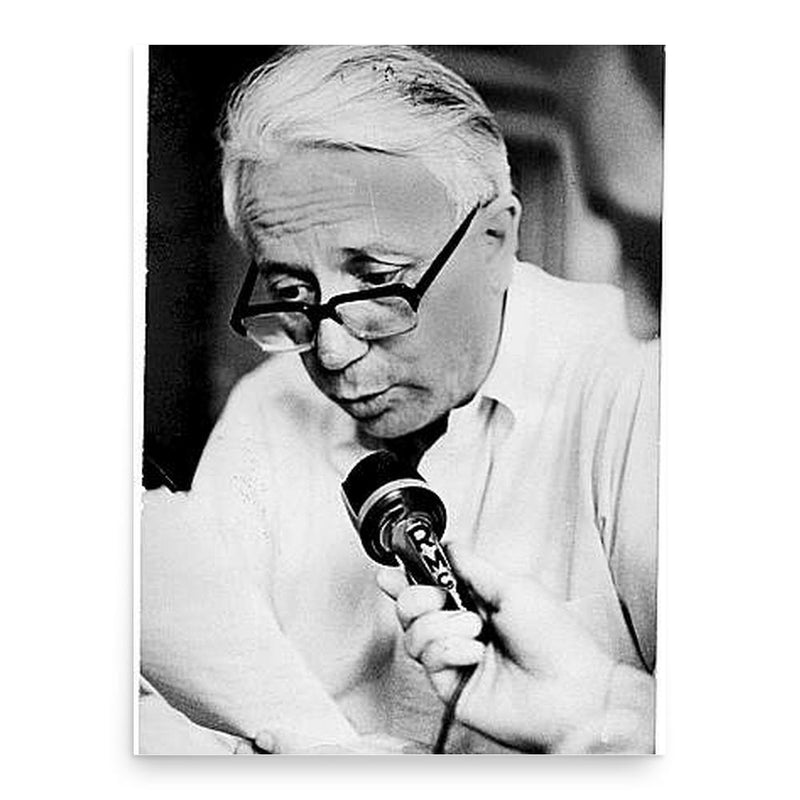 Enzo Biagi poster print, in size 18x24 inches.