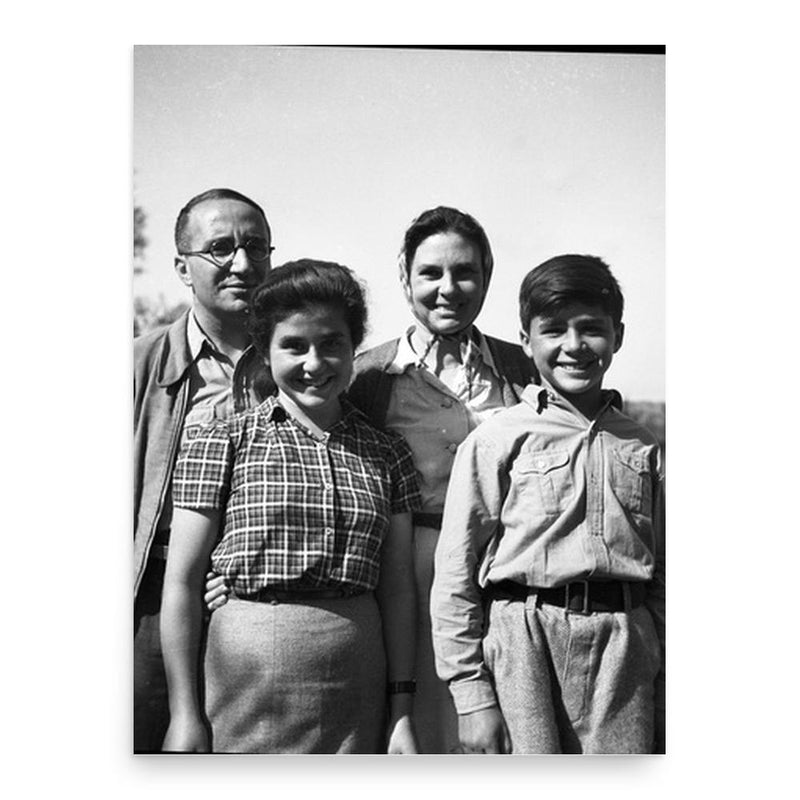 Enzo Sereni poster print, in size 18x24 inches.