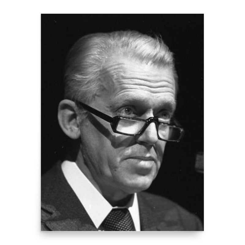 Finn Olav Gundelach poster print, in size 18x24 inches.