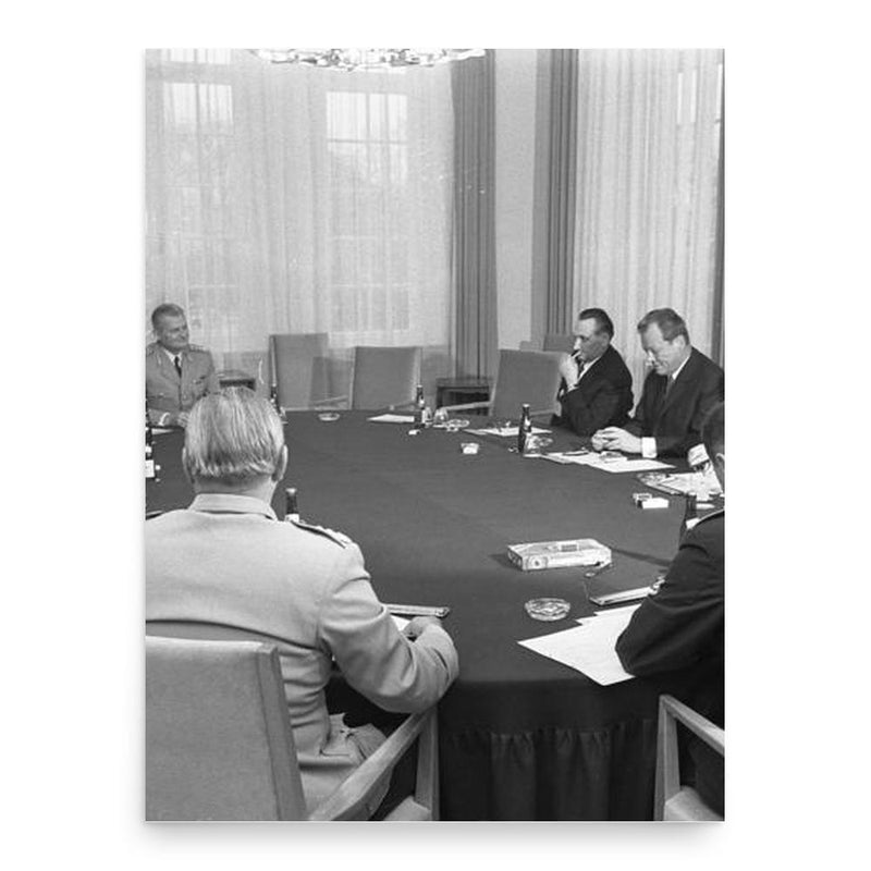 Gert Jeschonnek poster print, in size 18x24 inches.