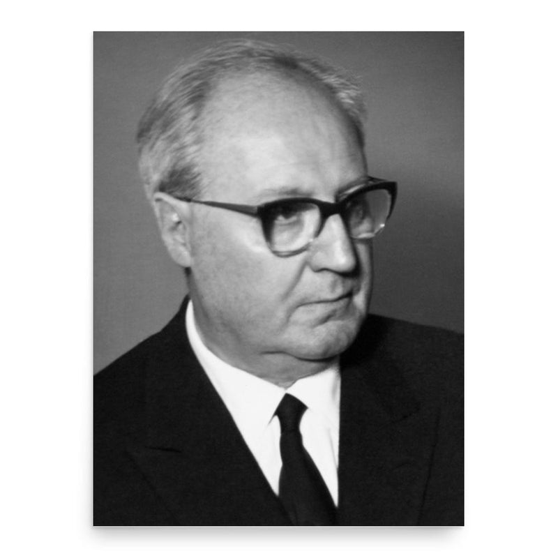 Giuseppe Saragat poster print, in size 18x24 inches.