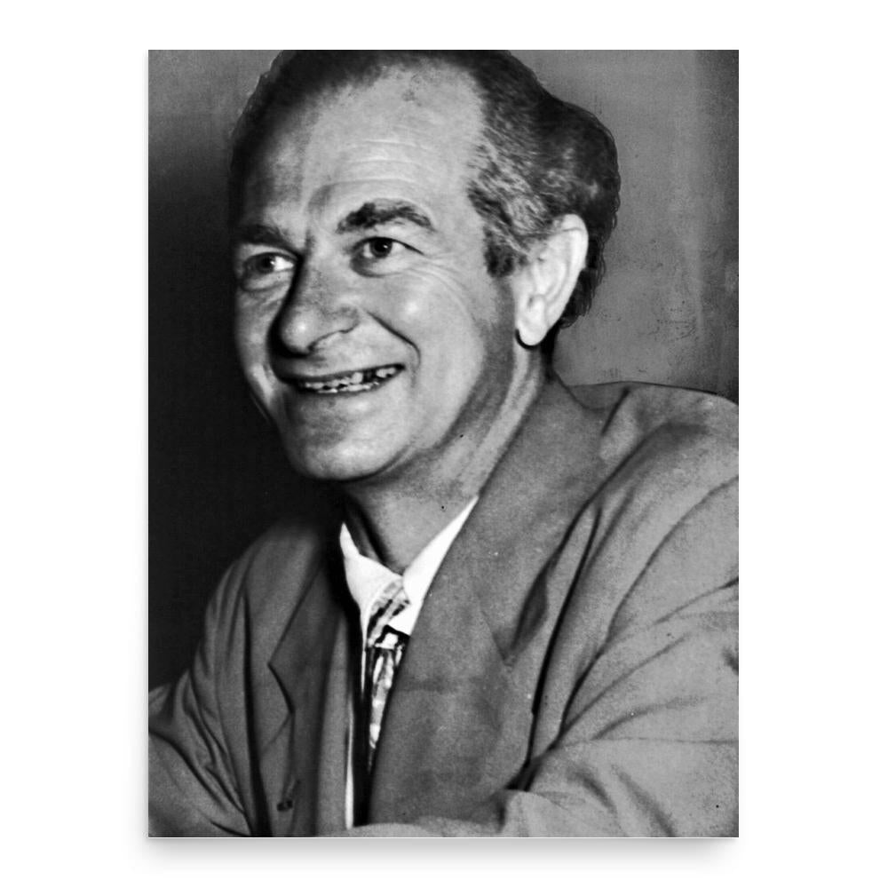 Linus Pauling poster print, in size 18x24 inches.